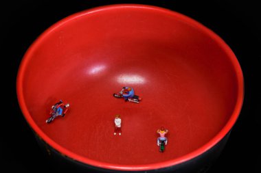 Minyatür motosiklet turları, gösterilerde gösteriler.