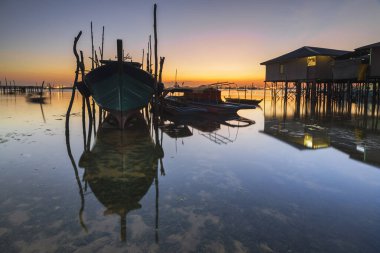 Batam Adası, Teluk Terih plajında güzel bir gün batımı.