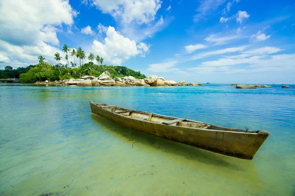 Barco Visto Pairando Sobre Água Limpa Vila Piscatória Bintan Island — Fotografia de Stock