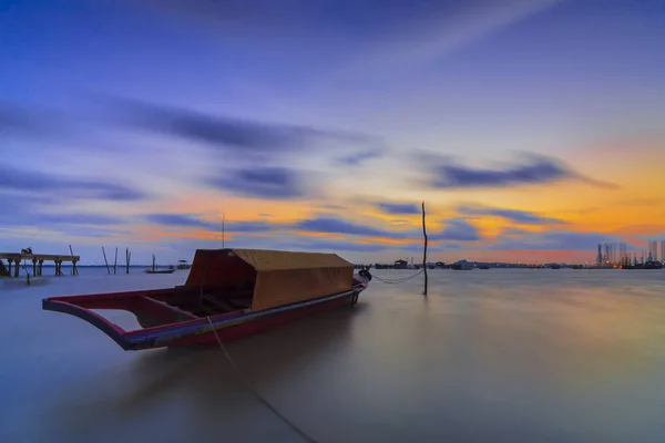 Pôr Sol Beleza Barco Tradicional Aldeia Pescadores Batam Island — Fotografia de Stock