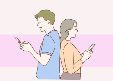 Genç çift sırt sırta durarak akıllı telefon kullanıyor ve gülümsüyor. Aşk kavramı. İnce çizgi şeklinde çizilmiş el, vektör çizimleri.