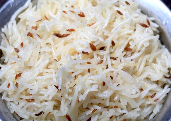 Kimyon tohumlu güzel basmati pilavı. 