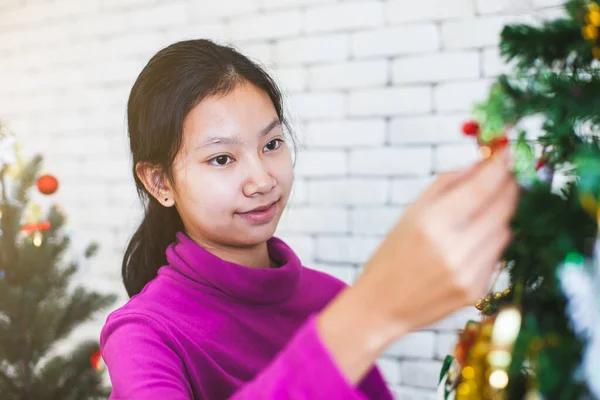 Cute Asian Teenager Girl Decorating Christmas Tree Celebrate Christmas Festival — Stock Photo, Image