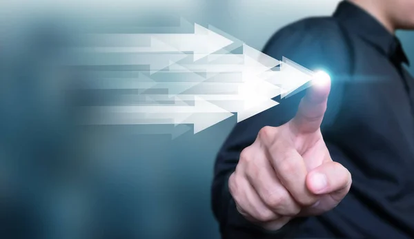 İş gelişiminden başarıya ve hızla büyüyen iş konseptine, iş büyüme konseptine, finans kavramına 