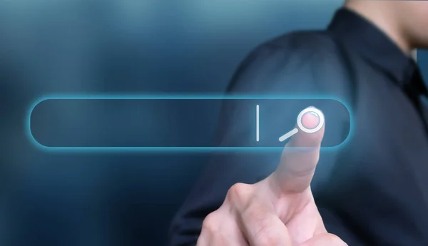 iş adamı eli arama konsepti, iş konsepti, arama konsepti üzerine arama motoruna tıkladı 