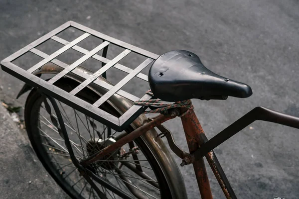 Detail Des Klassischen Oldtimer Sattels Von Saleng Oder Dreirad Oder — Stockfoto