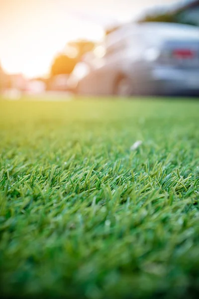 Zielone Tło Trawy Sztuczna Trawa Dekoracji Parkingu Efektem Nasłonecznienia Płytka — Zdjęcie stockowe