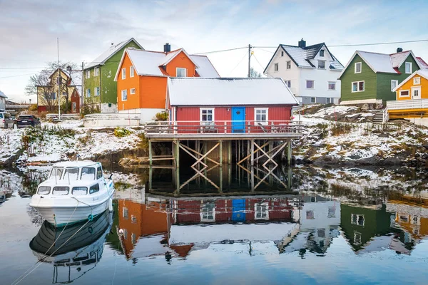 Όμορφη Πόλη Της Αλιείας Henningsvaer Lofoten Νησιά Νορβηγία — Φωτογραφία Αρχείου