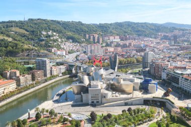 Bilbao, İspanya - 12 Şubat 2017: Modern ve çağdaş sanat Guggenheim Müzesi Sabah Görüşü