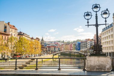 İspanya 'nın Bilbao kentindeki Ribera pazarı manzarası