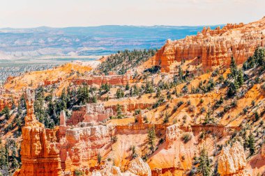 Britanya Kanyonu kabadayılarının panoramik görüntüsü, Utah