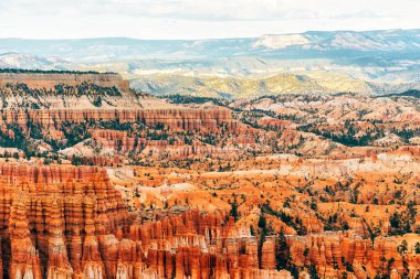 Britanya Kanyonu kabadayılarının panoramik görüntüsü, Utah