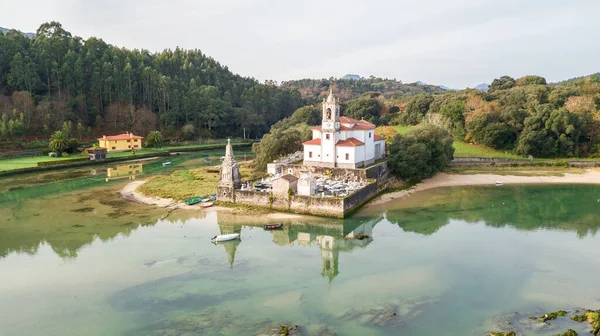 Flygfoto Över Kyrkogården Landsbygden Asturias Spanien — Stockfoto