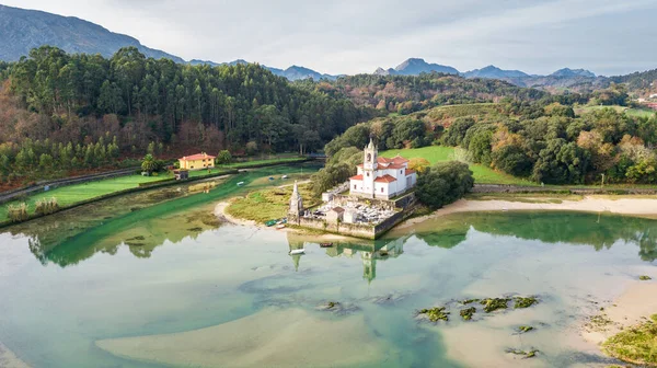 Flygfoto Över Kyrkogården Landsbygden Asturias Spanien — Stockfoto