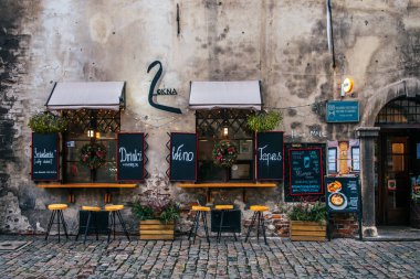 Krakow, Polonya. 29 Aralık 2019: Krakow sokakları Noel zamanı, Polonya