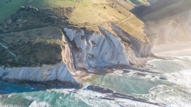 Zumaia 'daki Bask ülke kıyı şeridinin havadan görünüşü