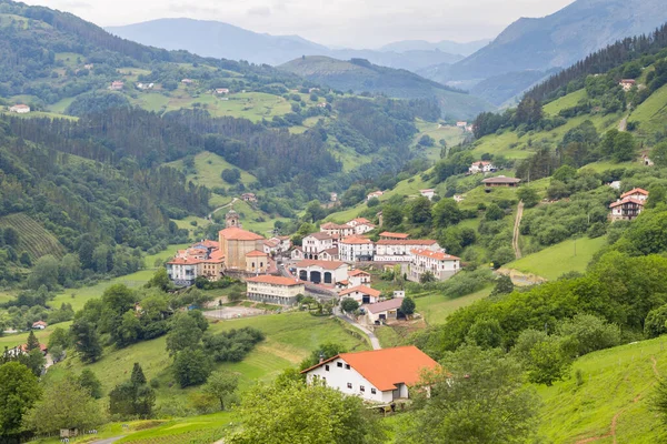 Dorf Den Bergen Auf Baskischem Land Spanien — Stockfoto