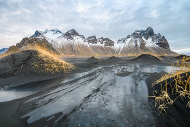 Stoksnes, İzlanda 'da inanılmaz vahşi manzara