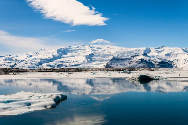Ηλιόλουστη Μέρα Στον Παγετώνα Jokulsarlon Ισλανδία — Φωτογραφία Αρχείου