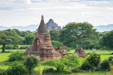 Bagan, Myanmar 'daki ünlü tapınağın manzarası