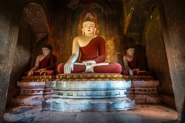 Statua Buddha All Interno Del Tempio Bagan — Foto Stock