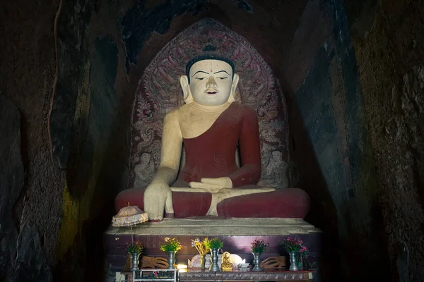 Statua Buddha All Interno Del Tempio Bagan — Foto Stock