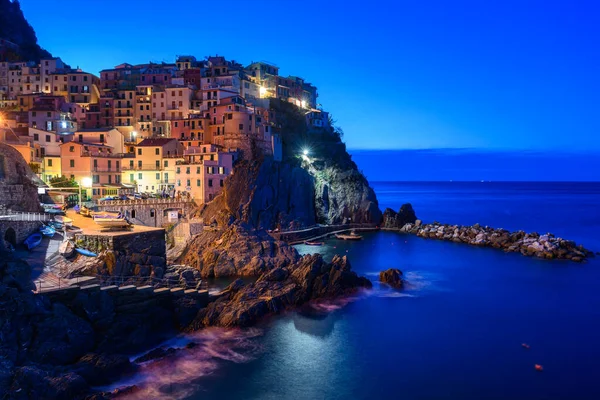 Erstaunliche Manarola Stadt Bei Nacht Italien — Stockfoto