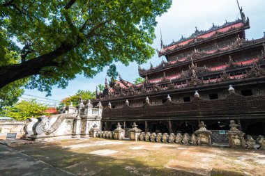 Myanmar 'daki eski Mandalay Tapınağı