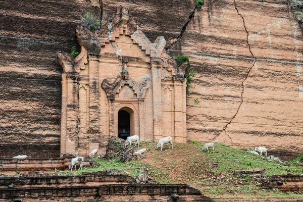 Ημιτελής Ναός Του Pahtodawgyi Στο Mingun Myanmar — Φωτογραφία Αρχείου