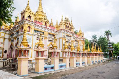 Monywa, Myanmar. 30 Ağustos, 2019: Monywa 'daki pagoda kompleksi