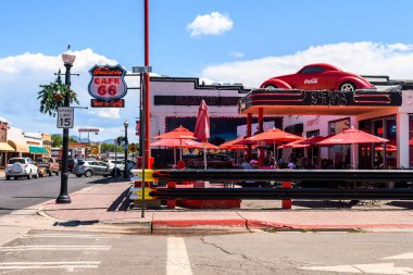 SELİGMAN. ARIZONA. 28 Ağustos 2017: 66. karayolu, Arizona 'daki ünlü Seligman kasabası