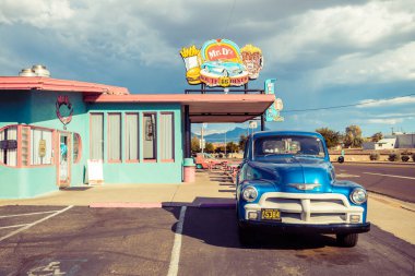 Kingman, Arizonalı. 28 Ağustos 2017 Kingman Town 'daki 66. Otoyol' un yakınındaki ünlü lokanta.