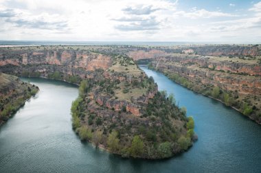 İnanılmaz Aeria View of l caon del Rio Lobos wild, İspanya