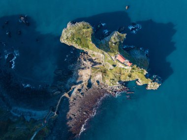 İspanya 'nın Bask ülkesindeki Gaztelugatxe Adası manzarası