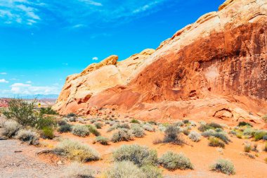 Nevada, Ateş Vadisi 'ndeki muhteşem çöl yolu.
