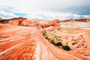 Yangın vadisinde inanılmaz kumtaşı şekilleri Ulusal Park, Nevada