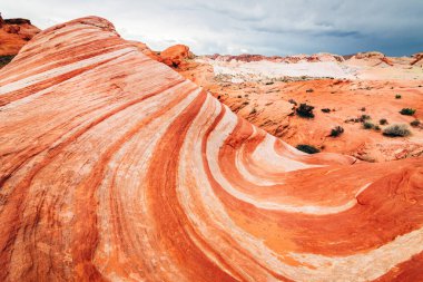 Yangın vadisinde inanılmaz kumtaşı şekilleri Ulusal Park, Nevada