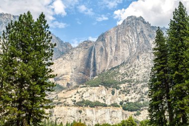 Yosemite Vadisi, Usa 'daki El Capitan Dağı' nın muhteşem manzarası.