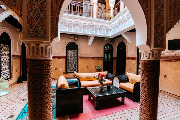 マラケシュ モロッコ 2017年11月5日伝統的な家庭の中庭の景色 — ストック写真