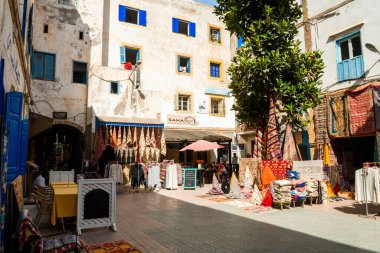 Essauria, Fas. 2 Kasım 2017: Essaouira sokağı Eski Medine, Fas