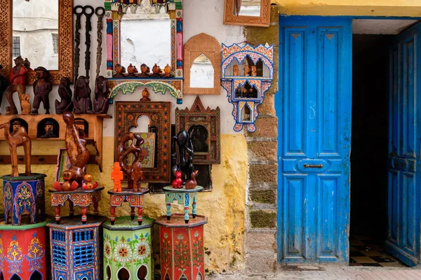 モロッコ店でのカラフルな手芸は — ストック写真