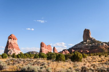 Arizona 'daki Anıt Vadisi' nde butte kaya manzarası