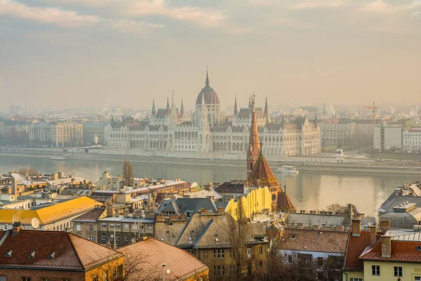 Blick Auf Das Berühmte Parlamentsgebäude Budapest Ungarn — Stockfoto