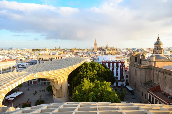 Vistas Panorámicas Del Casco Antiguo Sevilla Con Campanario Giralda Fondo — Foto de Stock