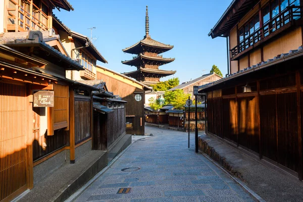 Japonya Nın Kyoto Eski Kasabasındaki Geleneksel Higashiyama Sokağı — Stok fotoğraf