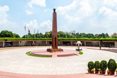 Delhi, Hindistan. 20 Eylül 2023: Delhi 'deki Hint Kapısı manzarası