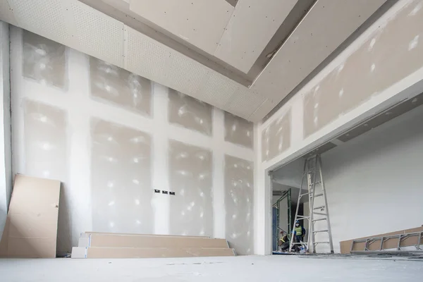 Organik hidrofonik bina mavi gökyüzü