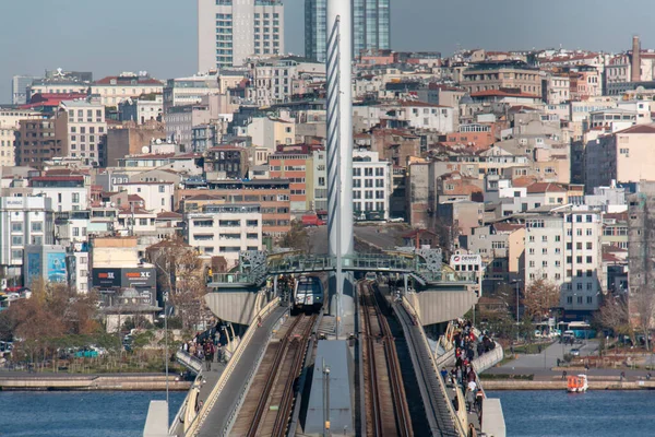 Grudnia 2019 Stambuł Turcja Halic Metro Bridge Widok Góry Niebo — Zdjęcie stockowe