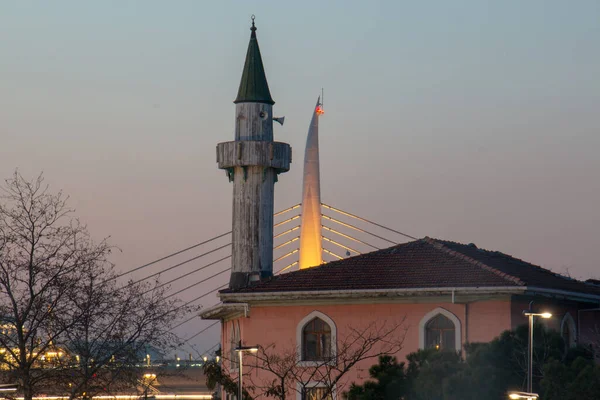 Diciembre 2019 Estambul Turquía Puente Metro Halic Mezquita — Foto de Stock