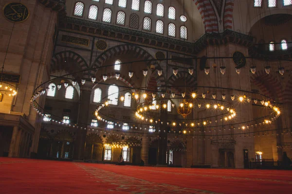 Февраля 2020 Года Стамбуле Турция Сулеймание Мечеть Вид Изнутри Молочной — стоковое фото